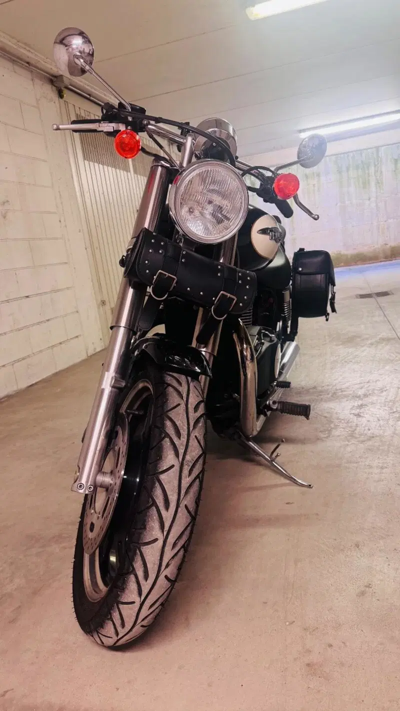 Triumph Speedmaster 865 (2005 - 10) (6)