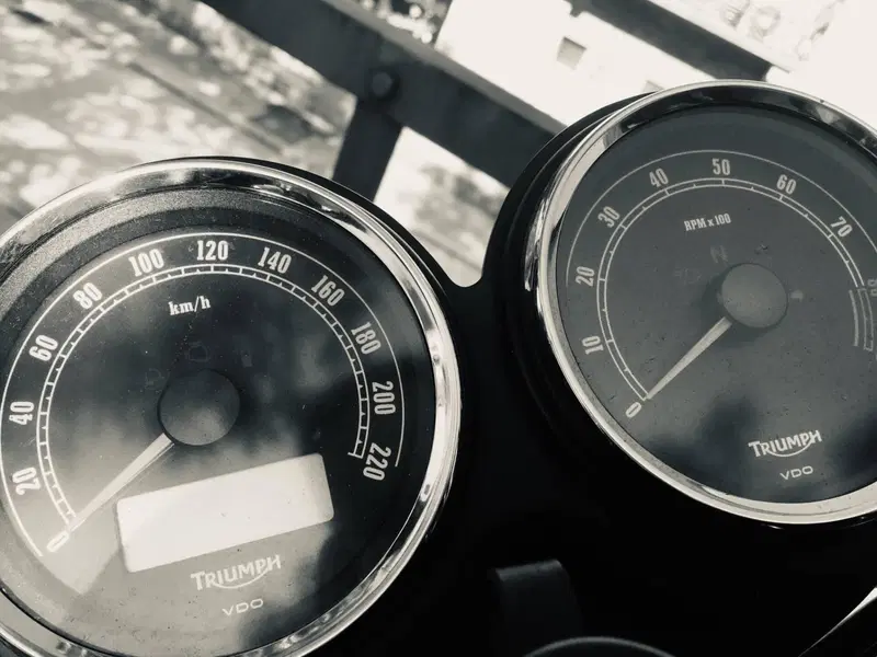 Triumph Bonneville T100 (2008 - 16) (7)