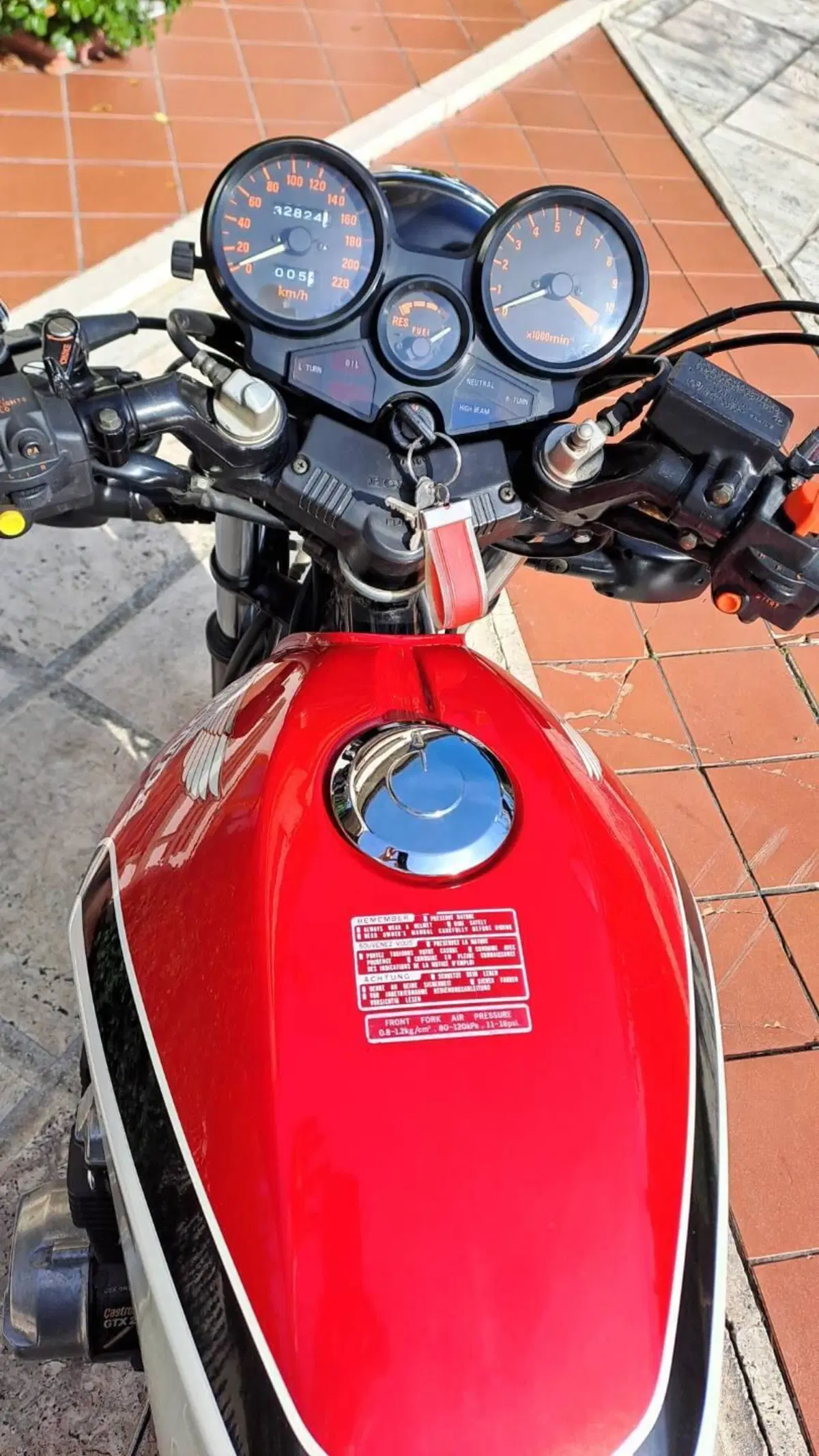 Honda cbx 550 f (5)