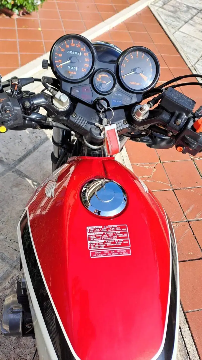 Honda cbx 550 f (5)