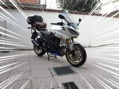 Yamaha FZ8 (2010 - 12) usata