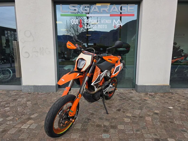 KTM 690 SMC (2008- 11) (4)