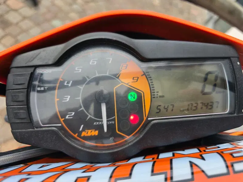 KTM 690 SMC (2008- 11) (5)