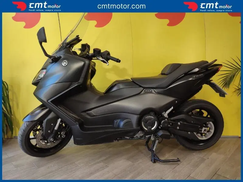 Yamaha T-Max 560 (2022 - 24) (3)