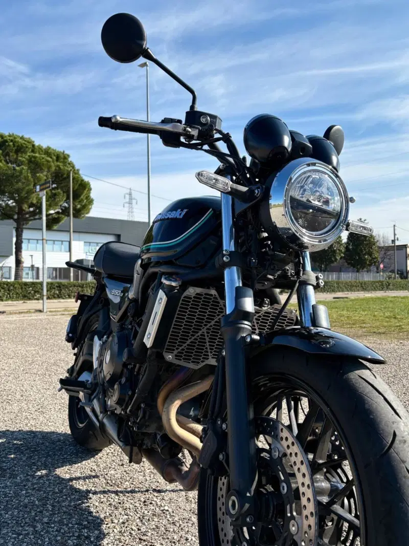 Kawasaki Z 650 RS (2022 - 24) (12)