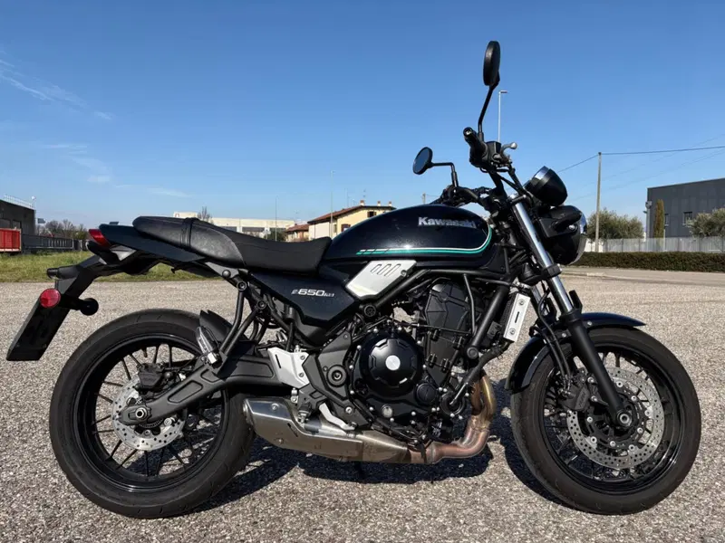 Kawasaki Z 650 RS (2022 - 24) (18)