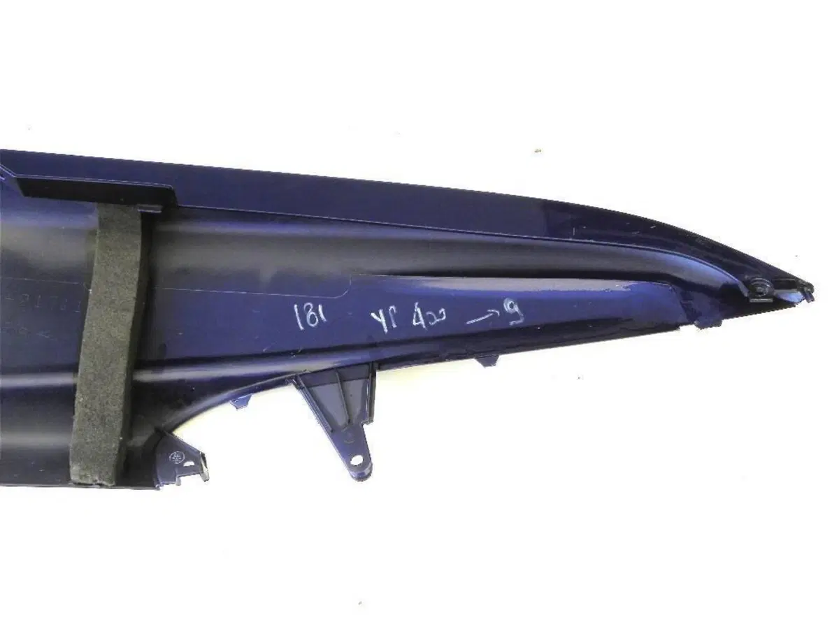Carena fianchetto laterale sx Yamaha YP Majesty 25 (6)