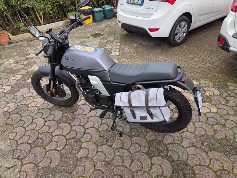 Brixton Motorcycles Felsberg 250 (2021 - 25) (4)