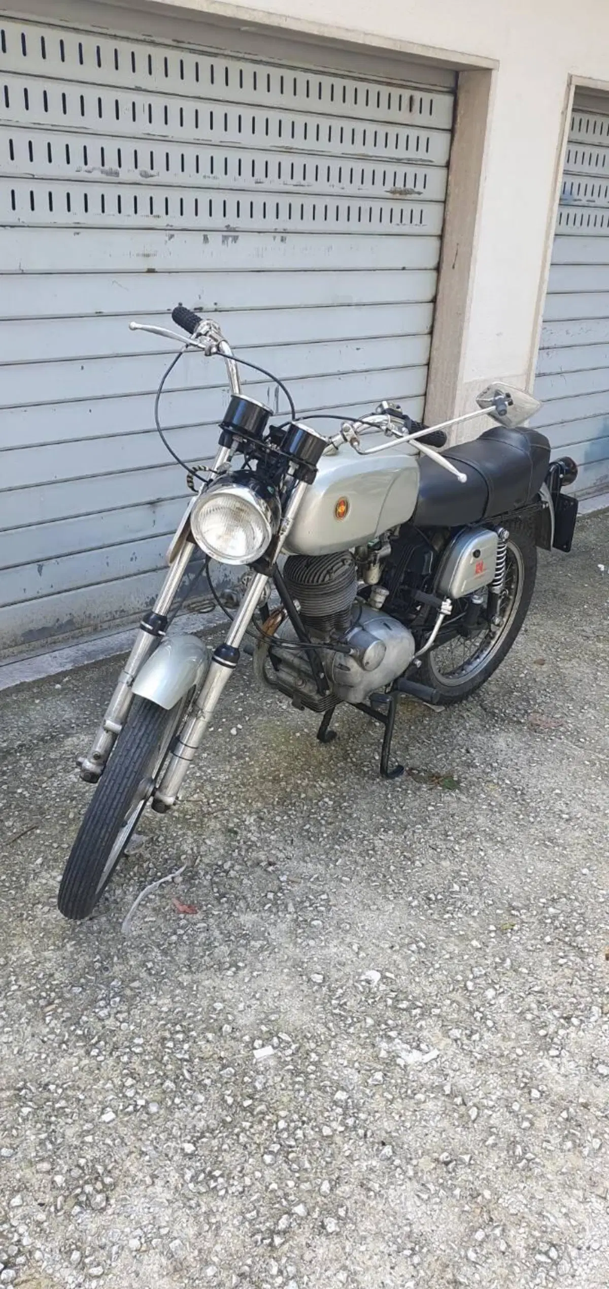 Gilera 124 5v (3)