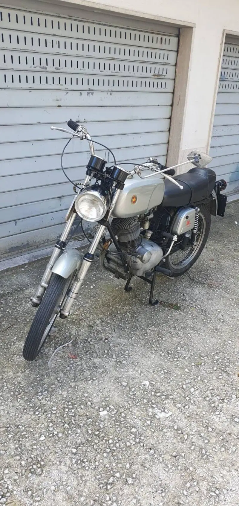 Gilera 124 5v (3)