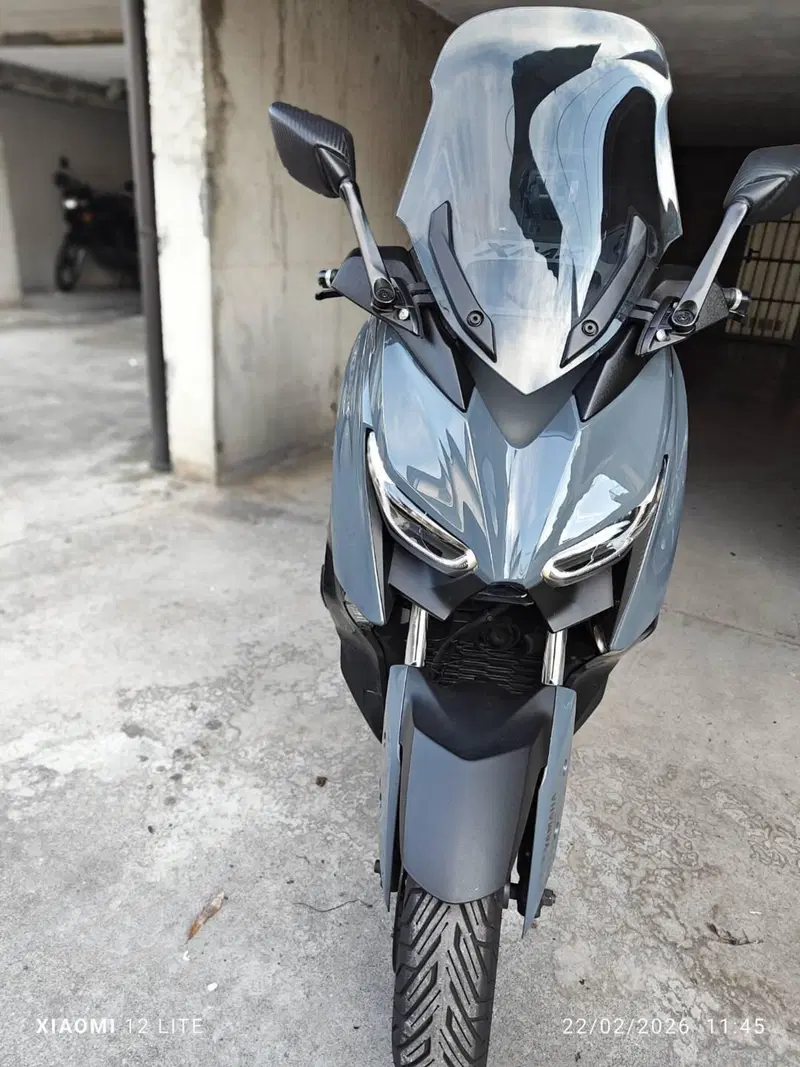 Yamaha X-Max 300 Tech Max (2021 - 24) (4)