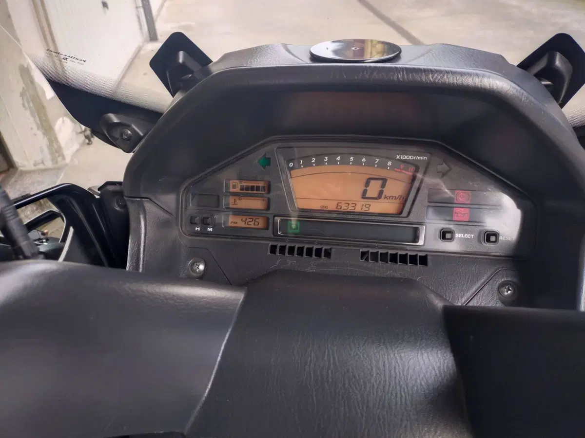 Suzuki Burgman AN 650 Executive ABS (2006 - 12) (4)