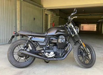 Moto Guzzi V7 III Stone (2017 - 20) usata