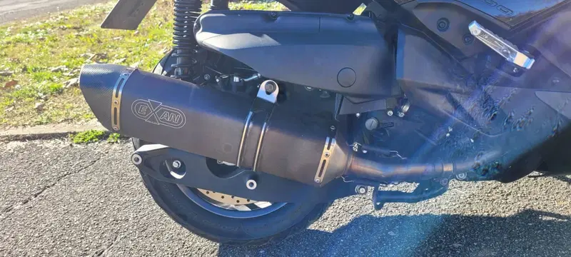Yamaha X-Max 400 Iron Max ABS (2016) (8)