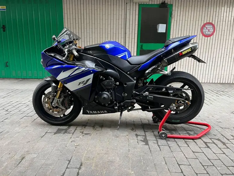 Yamaha YZF R1 (2009 - 11) (6)