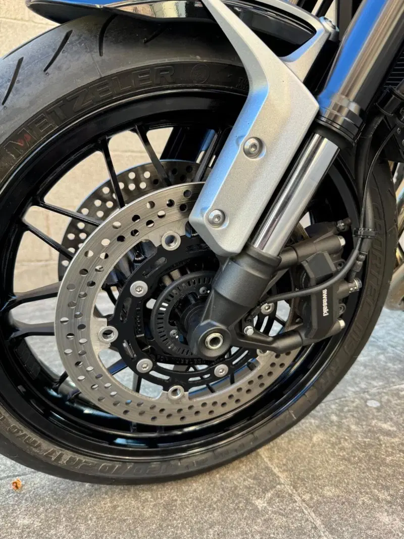 Kawasaki Z 900 RS (2022 - 25) (14)