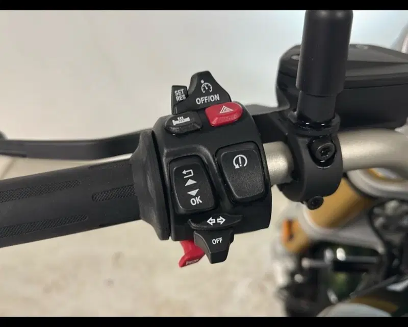 Bmw R 12 nineT (2023 - 26) (10)