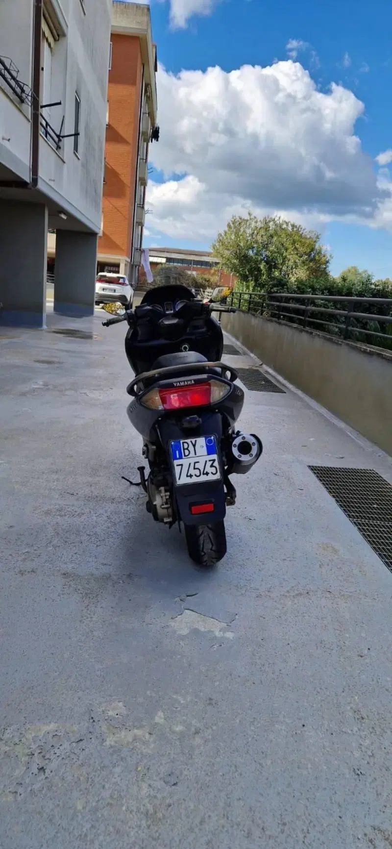 Yamaha T-Max 500 (2004 - 07) (4)