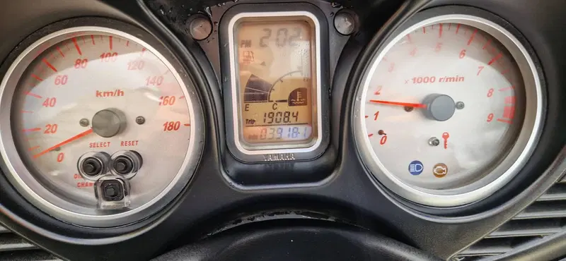 Yamaha T-Max 500 (2004 - 07) (6)