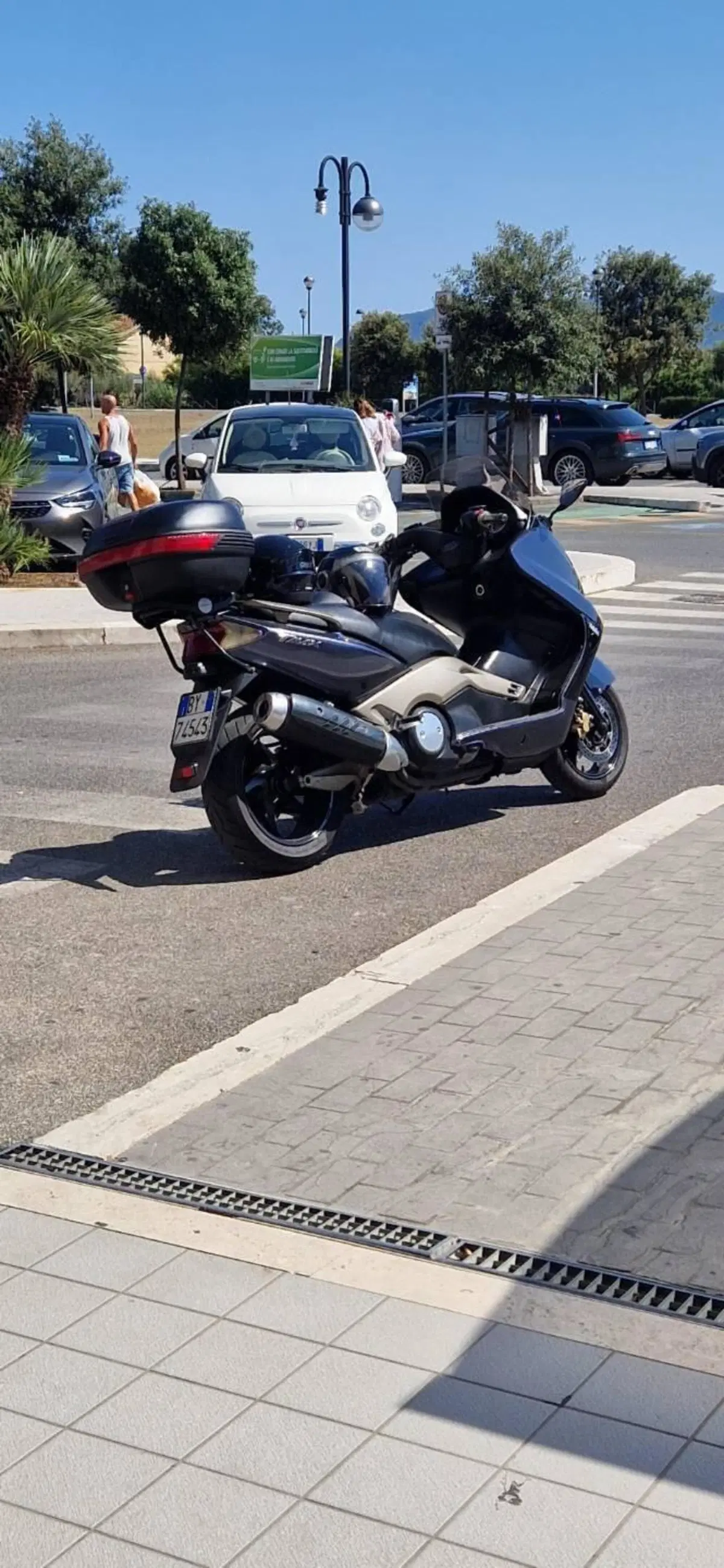 Yamaha T-Max 500 (2004 - 07) (9)