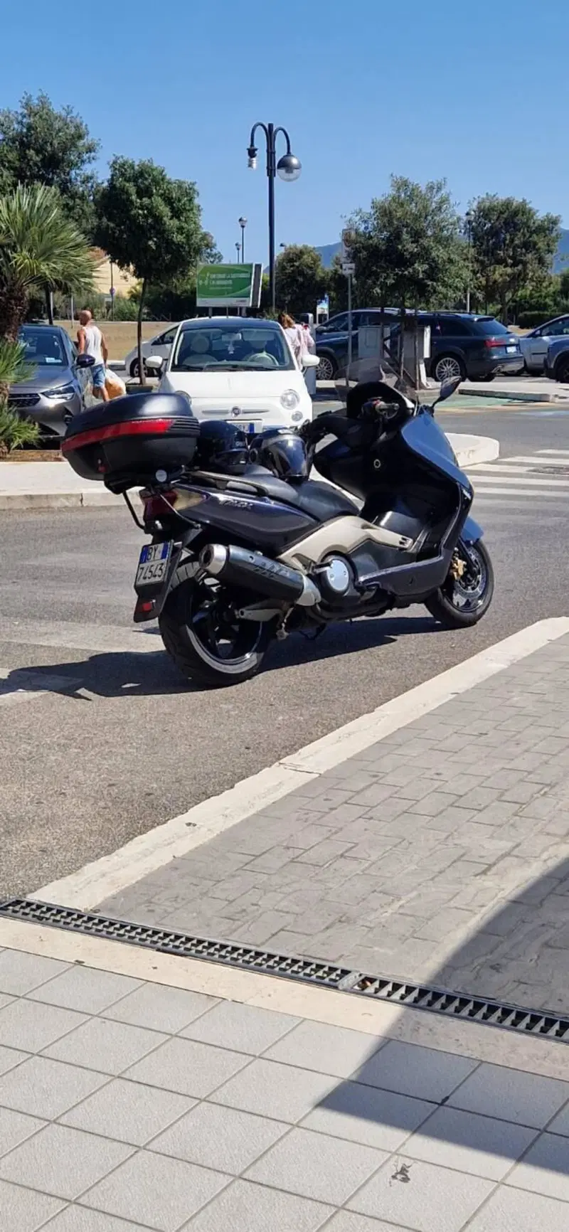 Yamaha T-Max 500 (2004 - 07) (9)