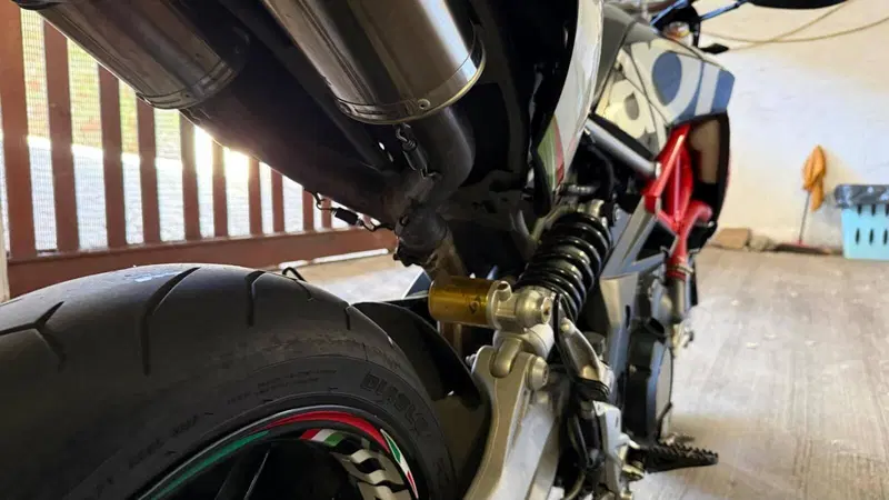 Aprilia Dorsoduro 750 Factory (2010 - 13) (12)