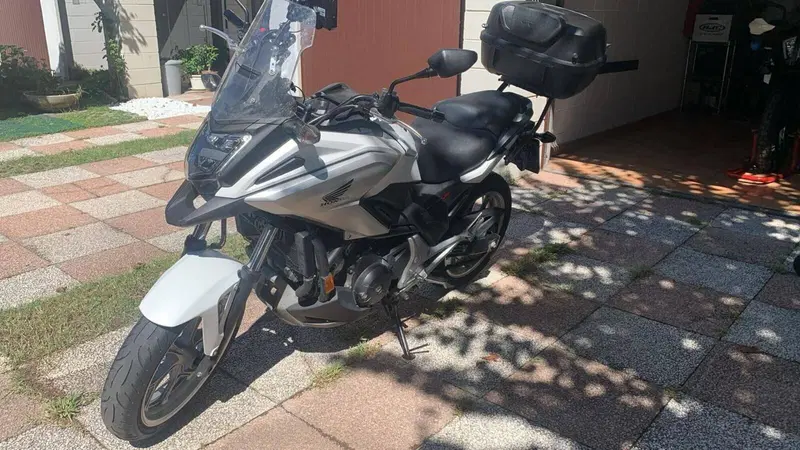 Honda NC 750 X ABS (2016 -17) (2)