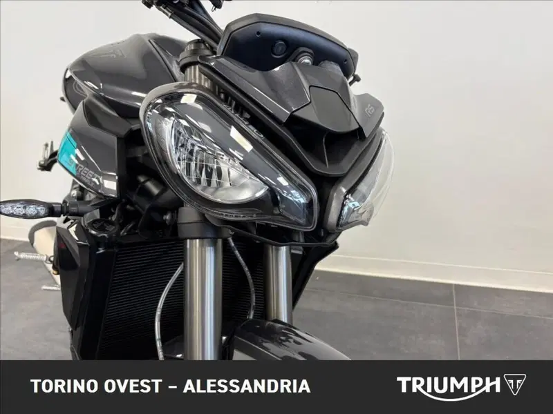 Triumph Street Triple 765 RS (2023 - 26) (3)
