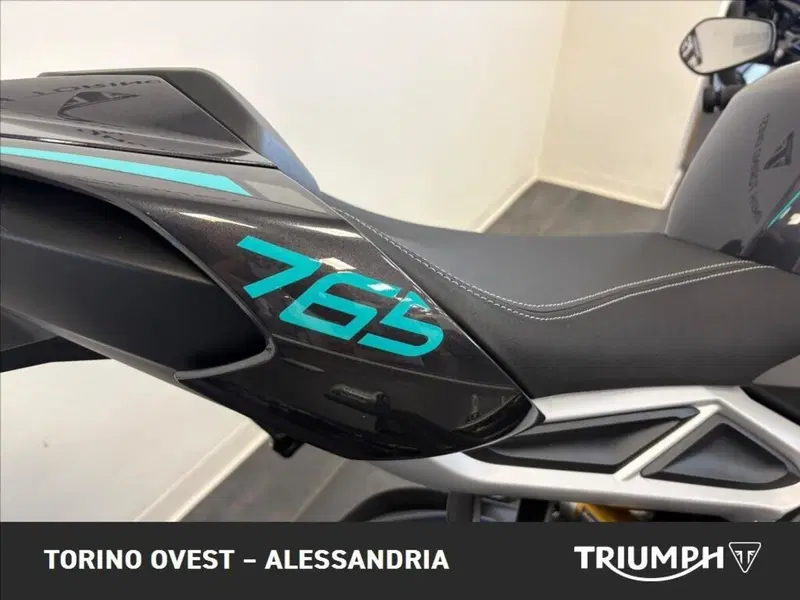 Triumph Street Triple 765 RS (2023 - 26) (12)