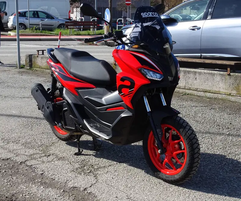 Aprilia SR GT 125 Sport ABS (2022 - 24) (4)