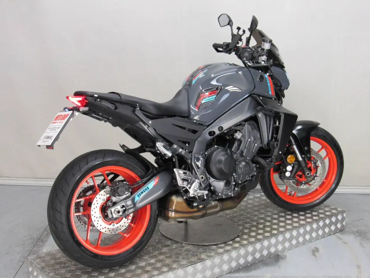 Yamaha MT-09 (2021 - 23) (7)