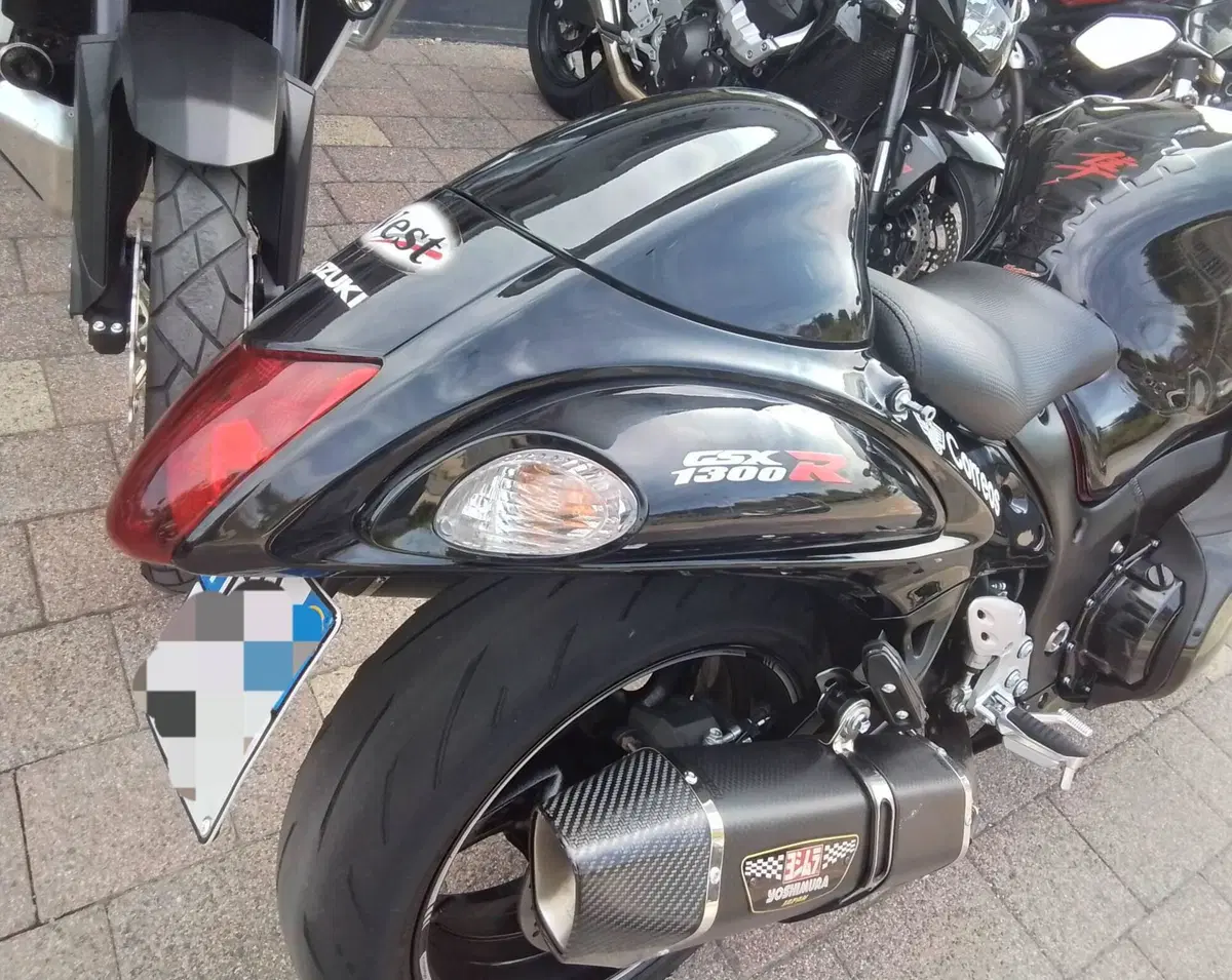 Suzuki GSX 1300 R Hayabusa ABS (2007 - 17) (15)