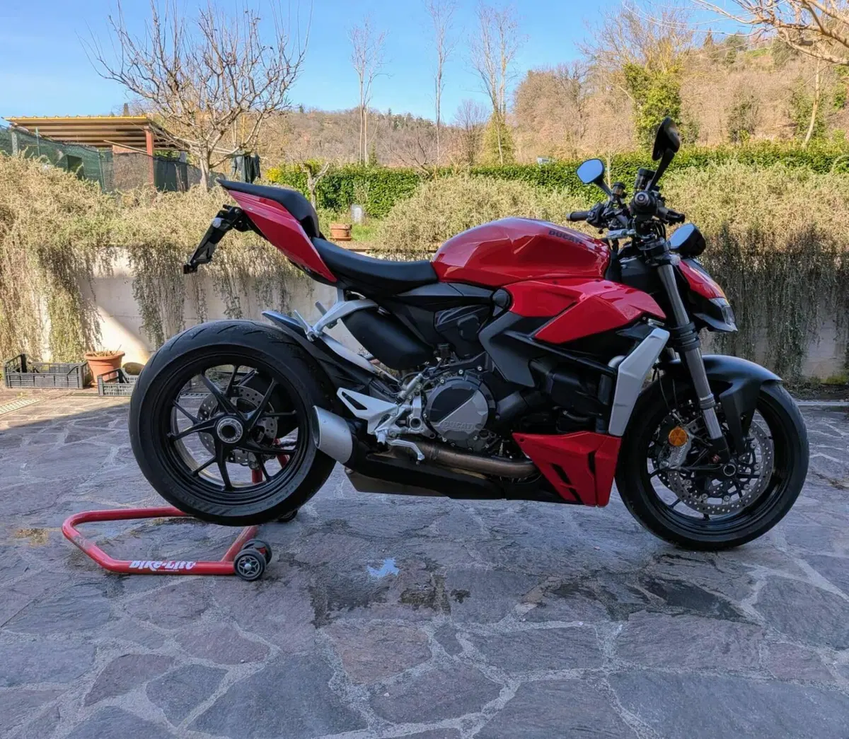 Ducati Streetfighter V2 (2022 - 24)