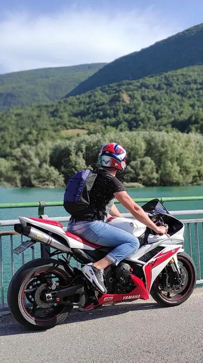 Yamaha YZF R1 (2007 - 08) usata