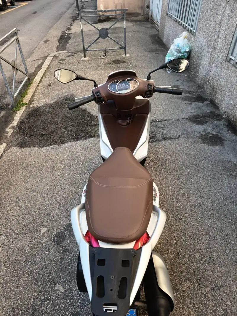 Piaggio Medley 150 S ABS (2016 - 19) (5)
