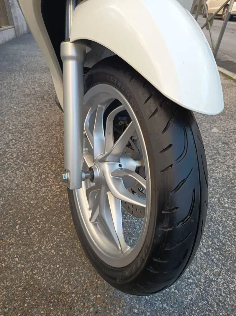Piaggio Medley 150 S ABS (2016 - 19) (13)