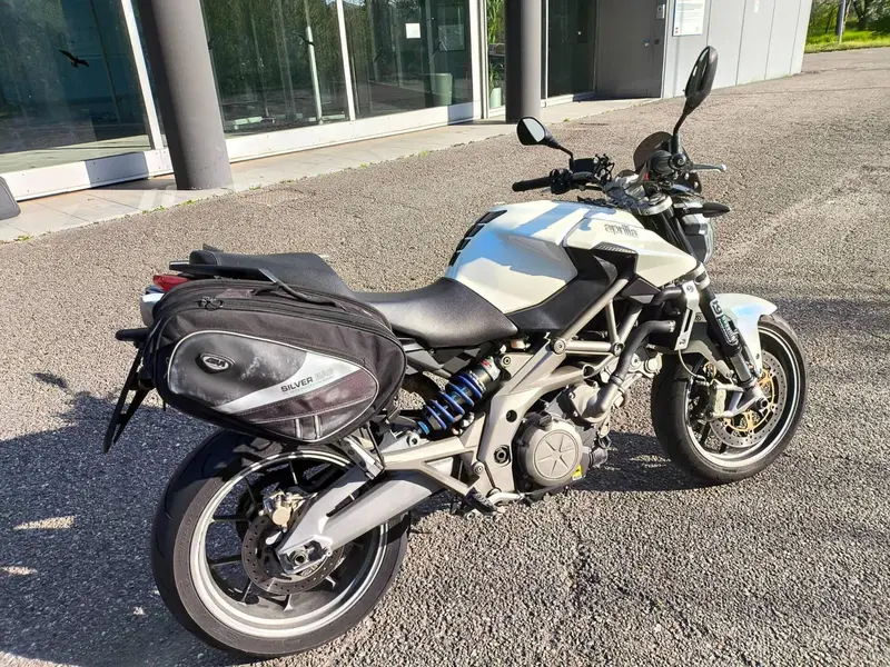 Aprilia Shiver (2008 - 10) (2)