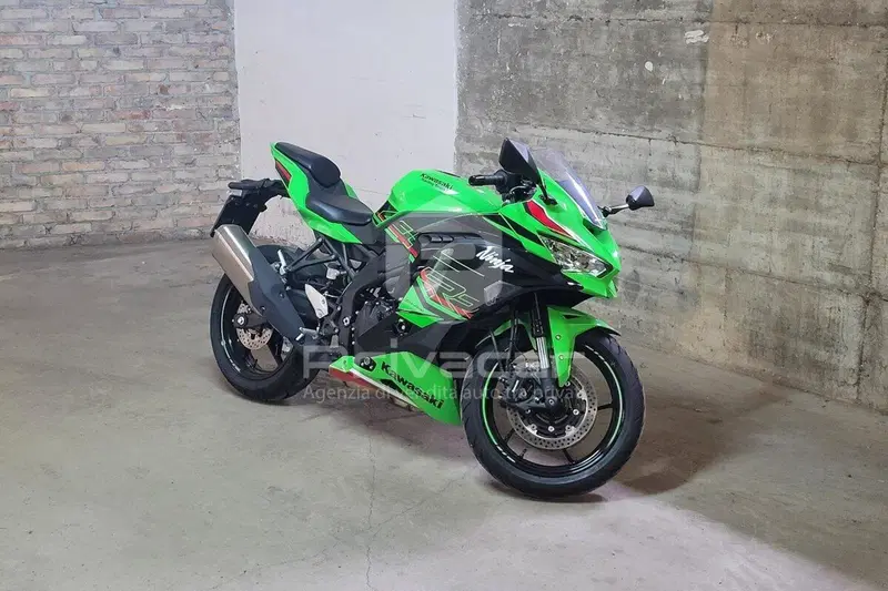 Kawasaki Ninja ZX-4RR (2024 - 26) (3)