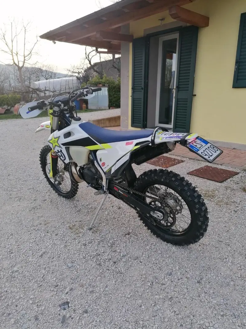 Husqvarna TE 300i Jarvis Edition (2020) (2)