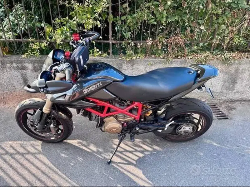 Ducati Hypermotard 1100 S (2007 - 09) (2)