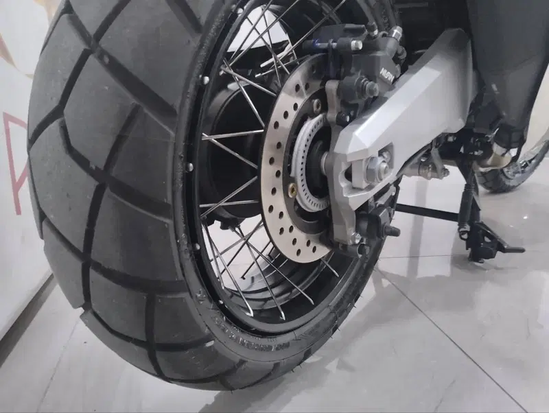 Honda X-ADV 750 Adventure (2025 - 26) (8)