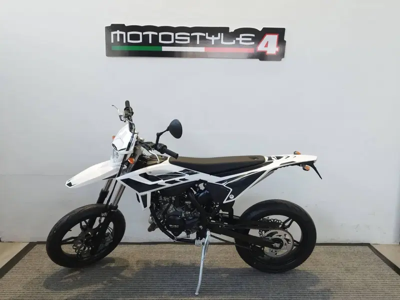 Betamotor RR 50 Motard Sport (2021 - 26) (2)