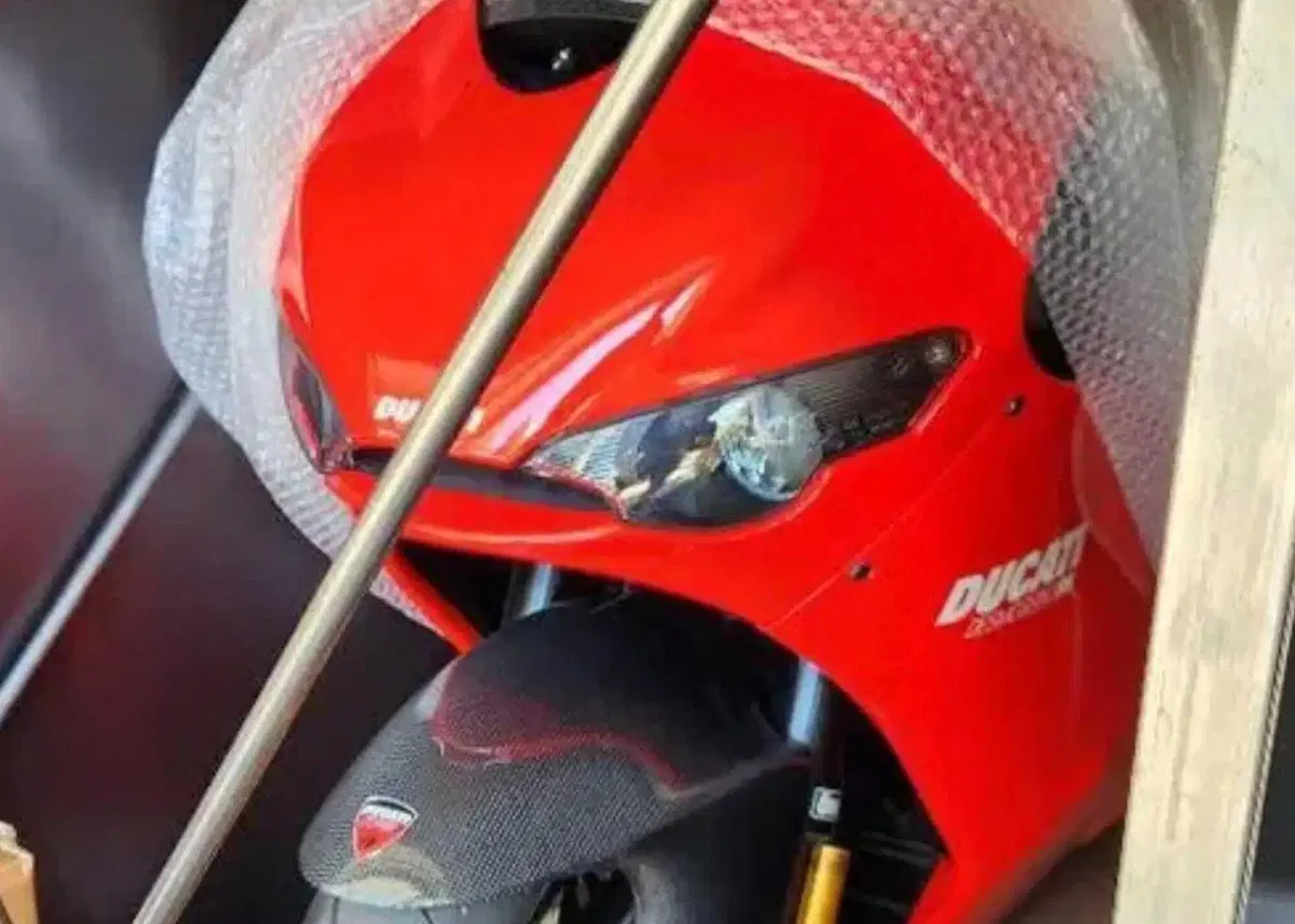Una Ducati Desmosedici RR ancora nella scatola: in vendita a 250.000 dollari