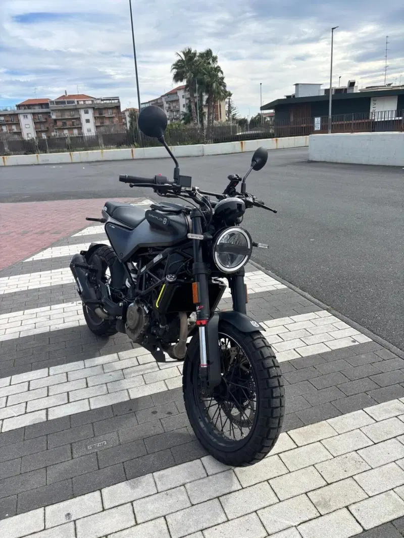 Husqvarna Svartpilen 125 (2021 - 23)