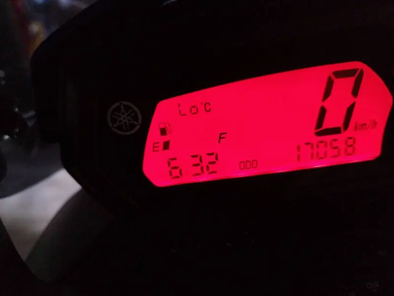 Yamaha FZ8 (2010 - 12) (5)