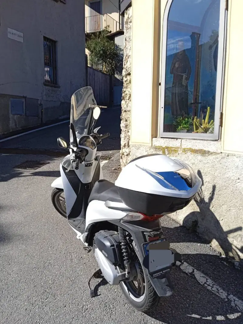 Honda SH 150i ABS (2013 - 16) (2)