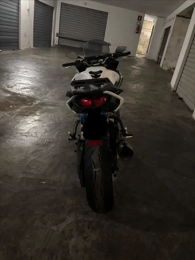 Yamaha Fazer 8 (2010 - 16) (4)