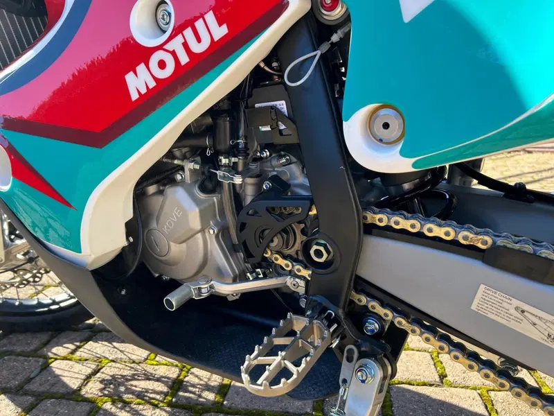 Kove 450 Rally Lucky Explorer Replica (2025 - 26) (7)