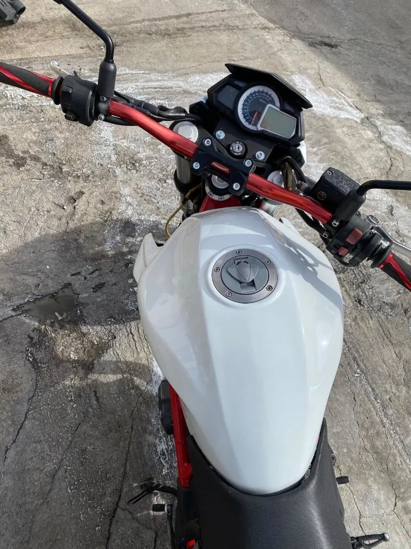 Benelli BN 302 (2014 - 16) (5)