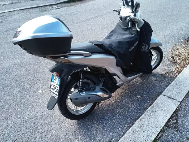 Honda SH 125 Mode (2017 - 20) (2)